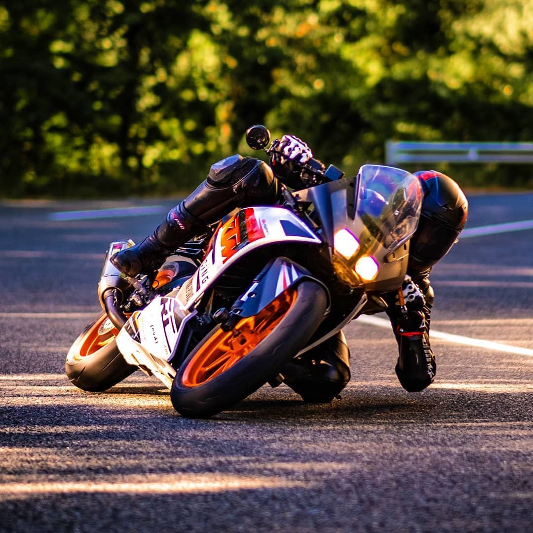https://www.instagram.com/p/B2Ym3-yoZw9