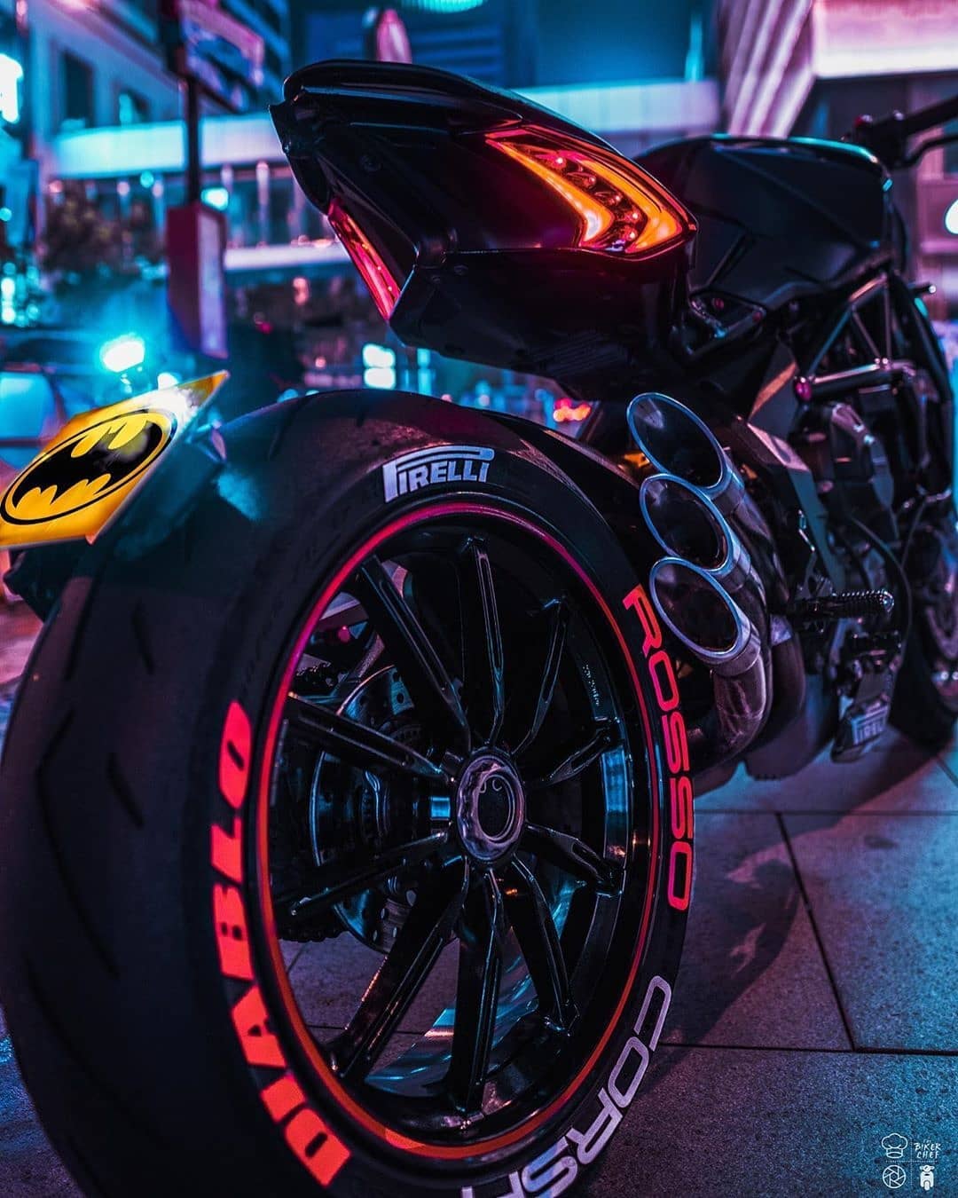 https://www.instagram.com/p/B_DjjOgglp7